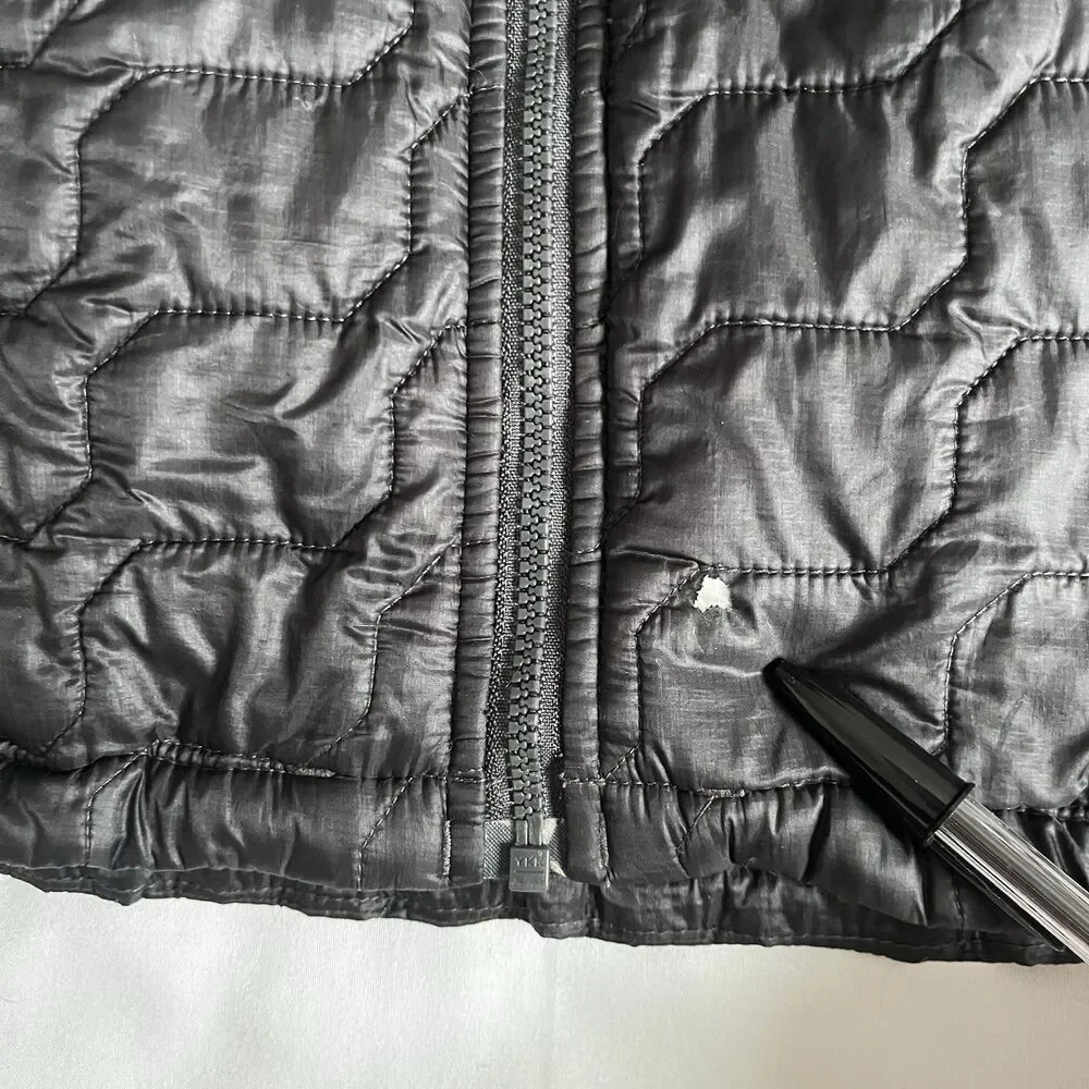 The North Face Thermoball Trekker Men Medium Puffer Jacket Black Packable *Flaws